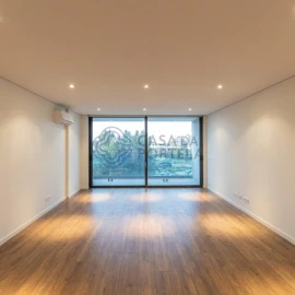 Apartamento T3 para Venda em Lordelo do Ouro e Massarelos