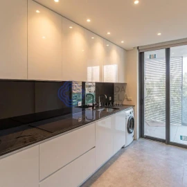 Apartamento T3 para Venda em Lordelo do Ouro e Massarelos