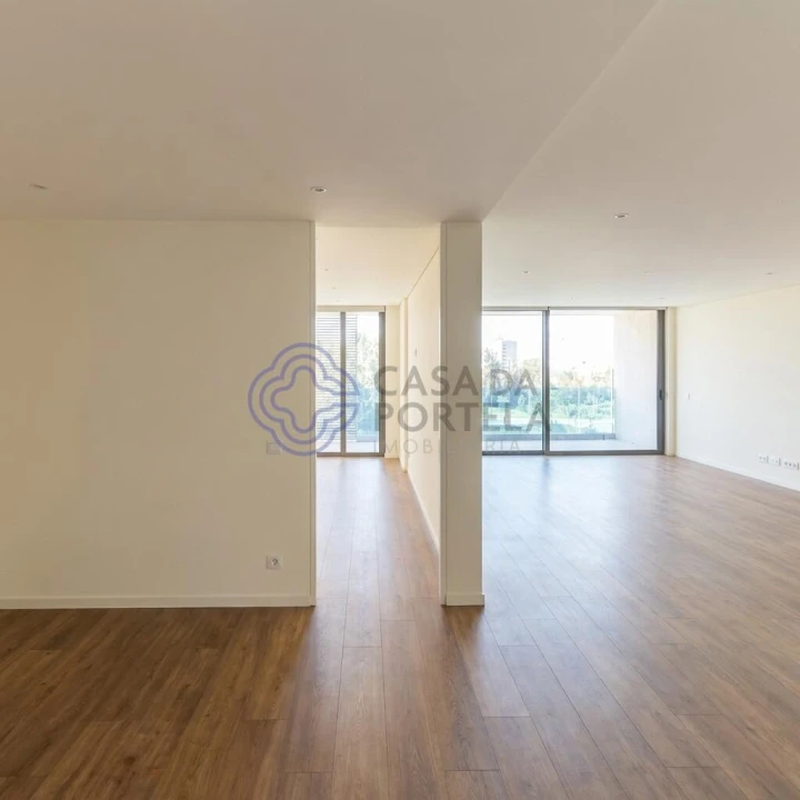 Apartamento T3 para Venda em Lordelo do Ouro e Massarelos Foto 5