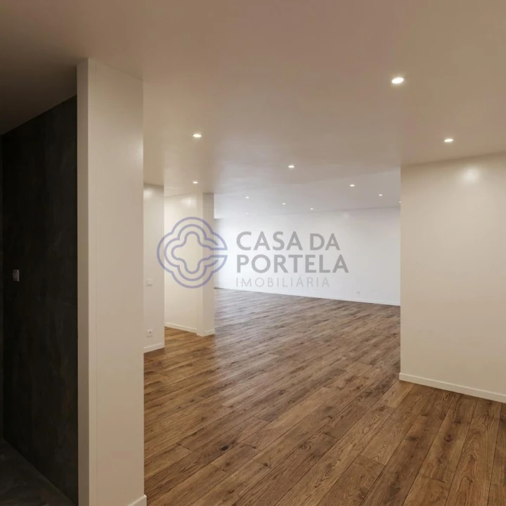Apartamento T3 para Venda em Lordelo do Ouro e Massarelos Foto 10