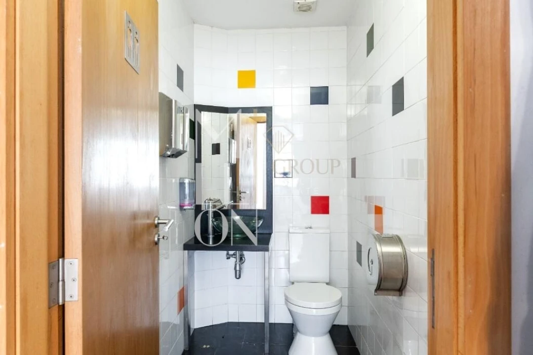 Prédio para Venda em Arcozelo Foto 18