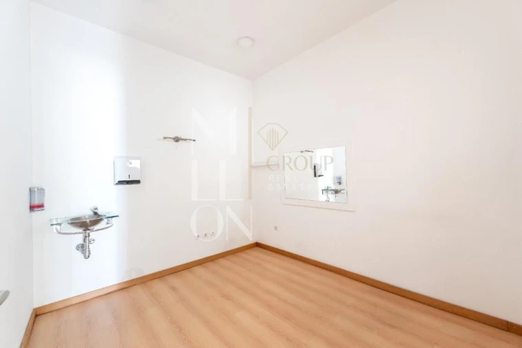 Prédio para Venda em Arcozelo Foto 19