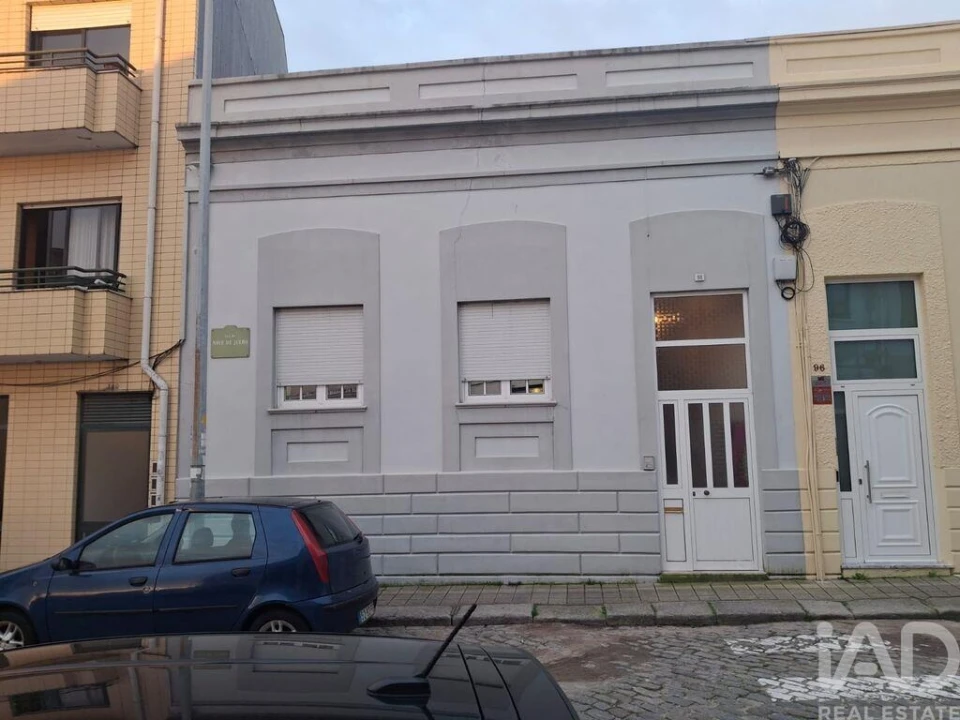 Moradia T3 para Venda em Cedofeita, Santo Ildefonso, Sé, Miragaia, São Nicolau e Vitória Foto 1