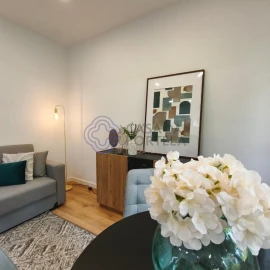Apartamento T2 para Venda em Benfica