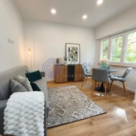 Apartamento T2 para Venda em Benfica