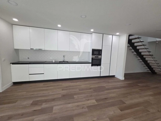 Moradia T4 para Venda em Aradas Foto 15