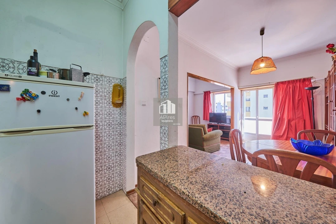 Apartamento T1 para Venda em Costa da Caparica Foto 14