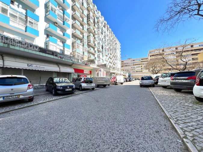 Apartamento T1 para Venda em Costa da Caparica Foto 30