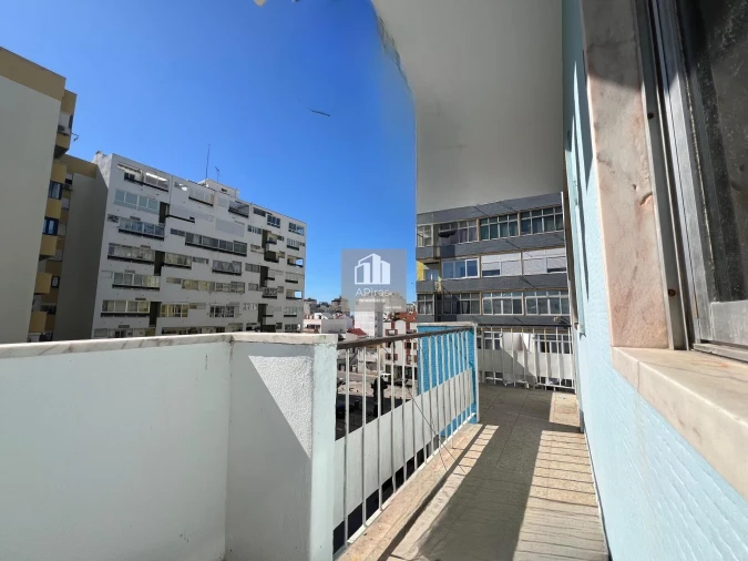 Apartamento T1 para Venda em Costa da Caparica Foto 25