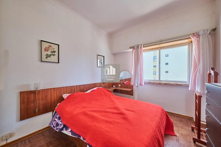 Apartamento T1 para Venda em Costa da Caparica Foto 17