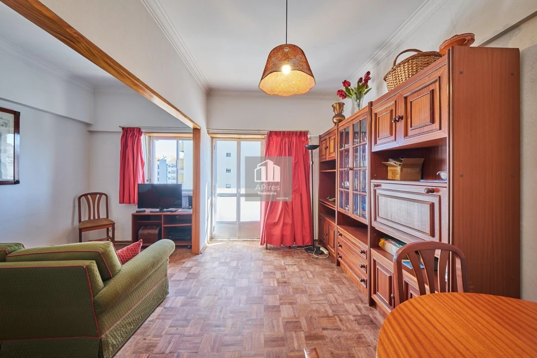 Apartamento T1 para Venda em Costa da Caparica Foto 9