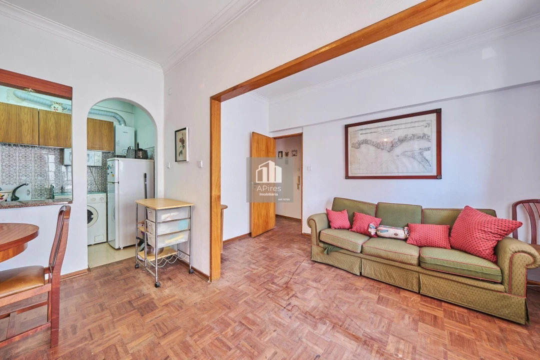 Apartamento T1 para Venda em Costa da Caparica Foto 3
