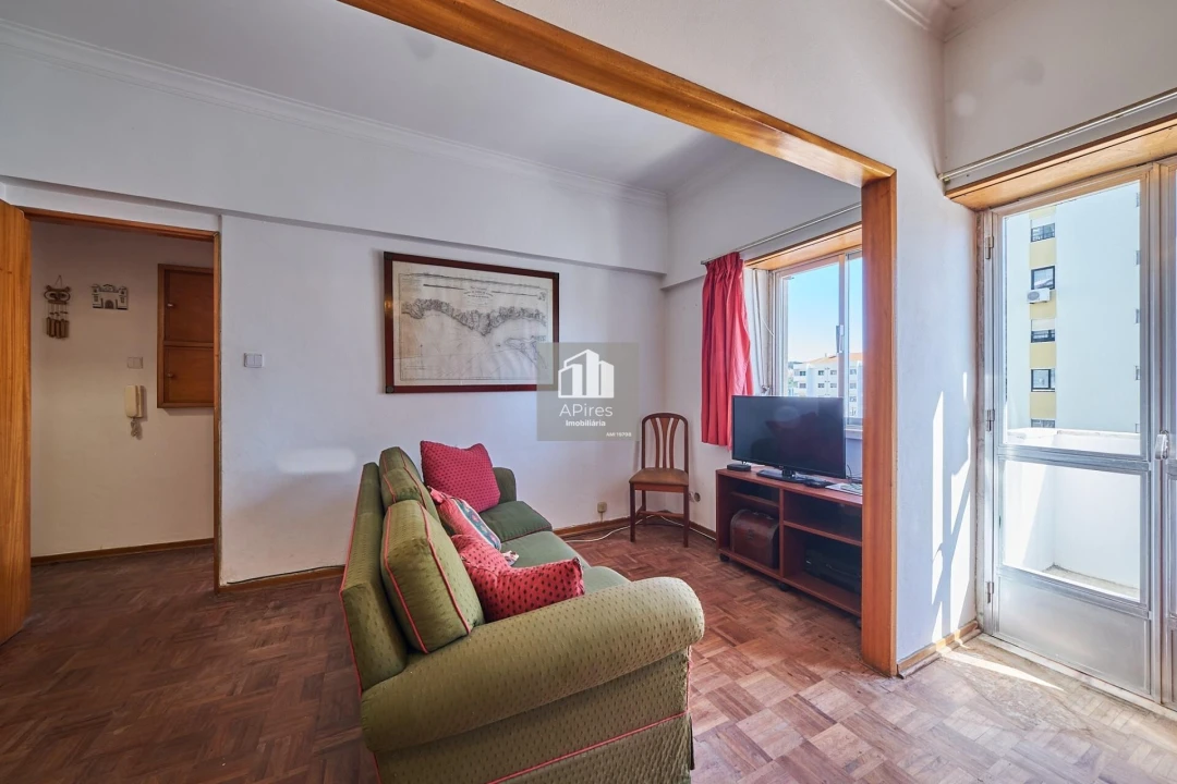 Apartamento T1 para Venda em Costa da Caparica Foto 8