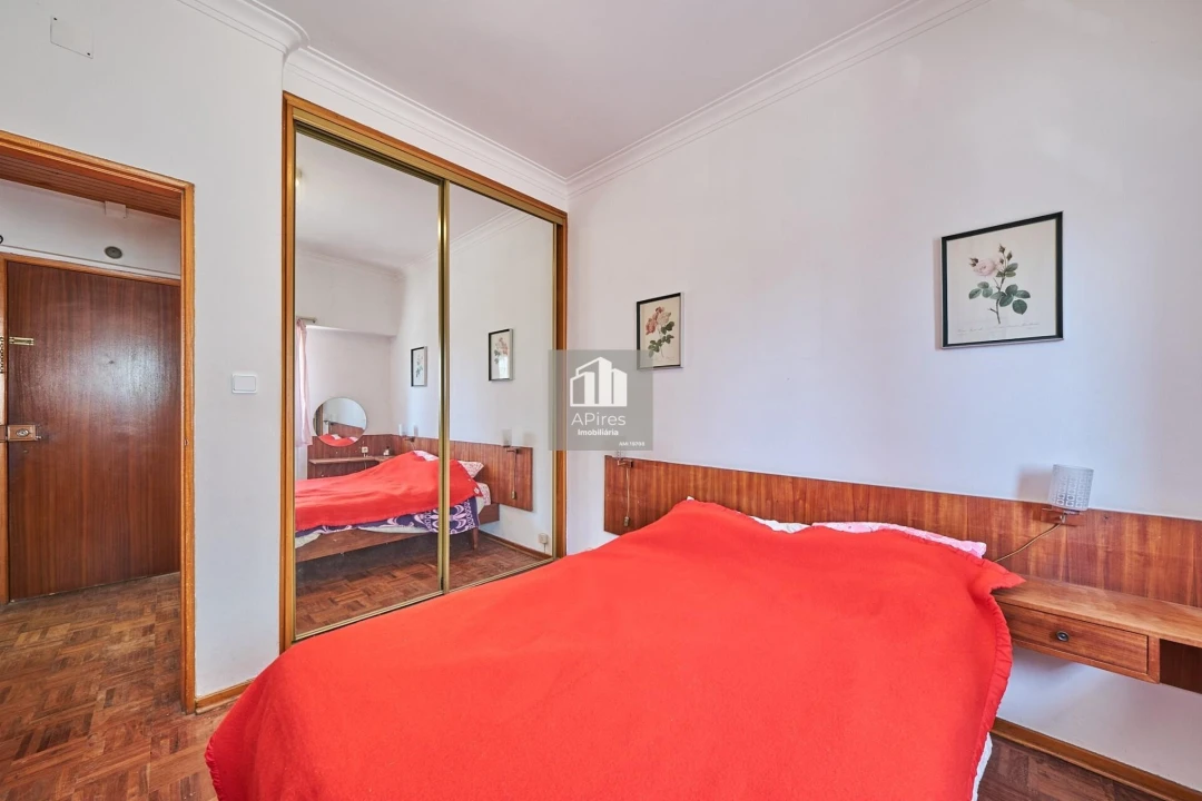 Apartamento T1 para Venda em Costa da Caparica Foto 18