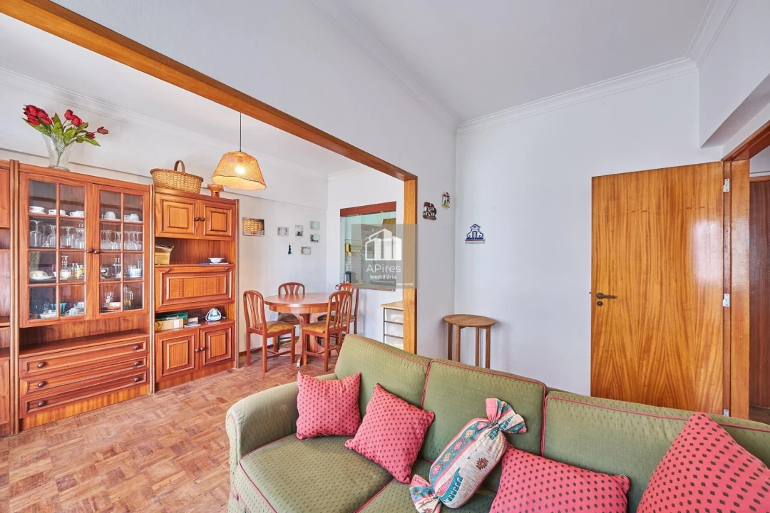 Apartamento T1 para Venda em Costa da Caparica Foto 4