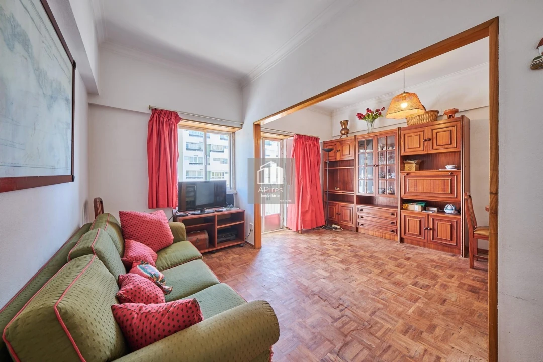 Apartamento T1 para Venda em Costa da Caparica Foto 1