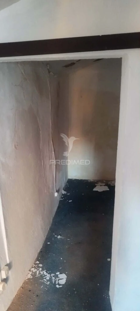 Moradia T2 para Venda em Santiago Maior