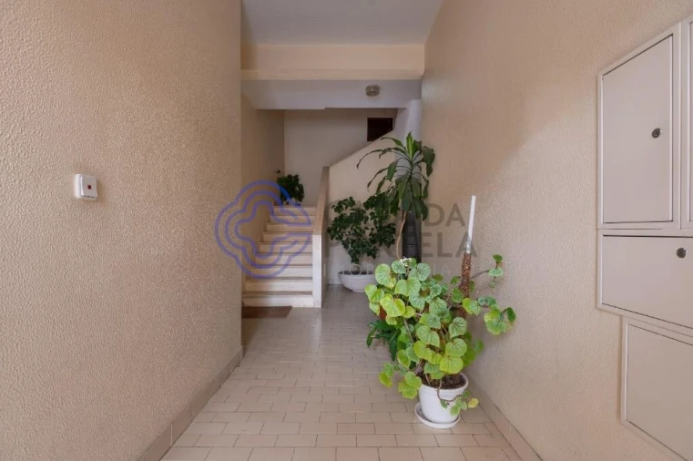 Apartamento T3 para Venda em Alfeizerão Foto 4