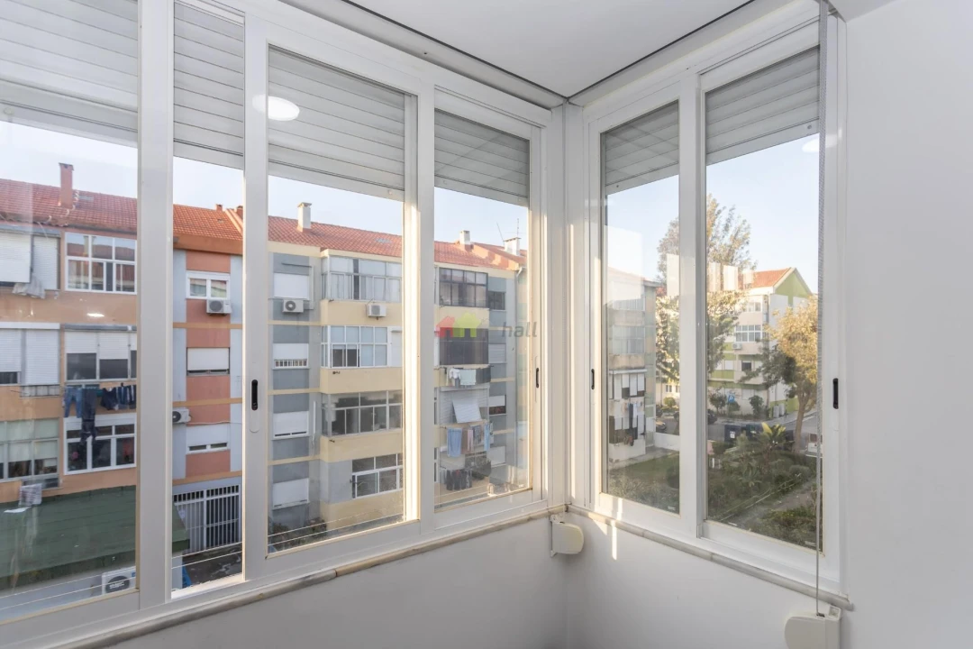 Apartamento T2 para Venda em Barreiro e Lavradio Foto 4