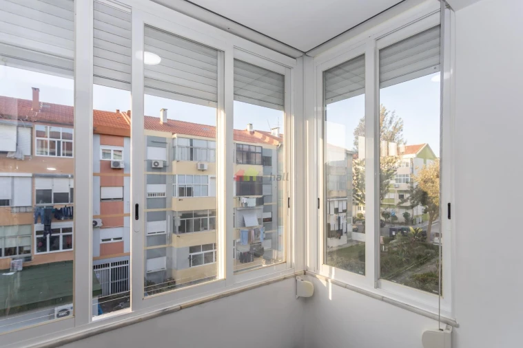 Apartamento T2 para Venda em Barreiro e Lavradio Foto 4