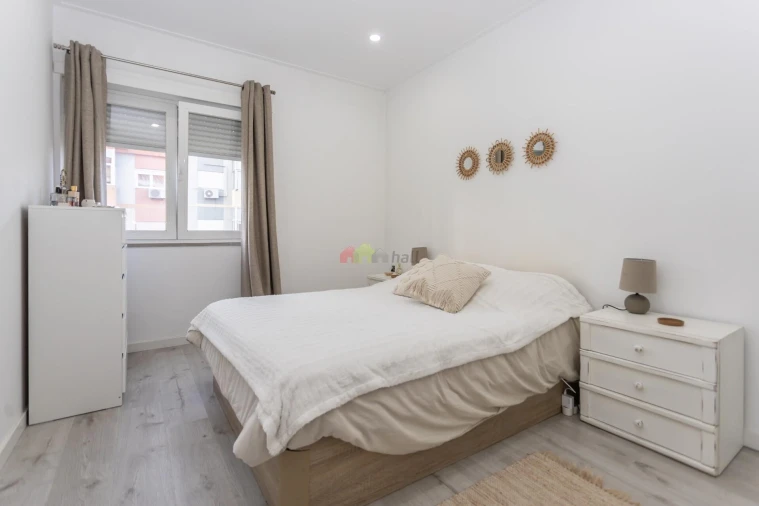 Apartamento T2 para Venda em Barreiro e Lavradio Foto 9