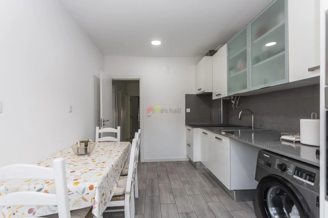 Apartamento T2 para Venda em Barreiro e Lavradio Foto 2