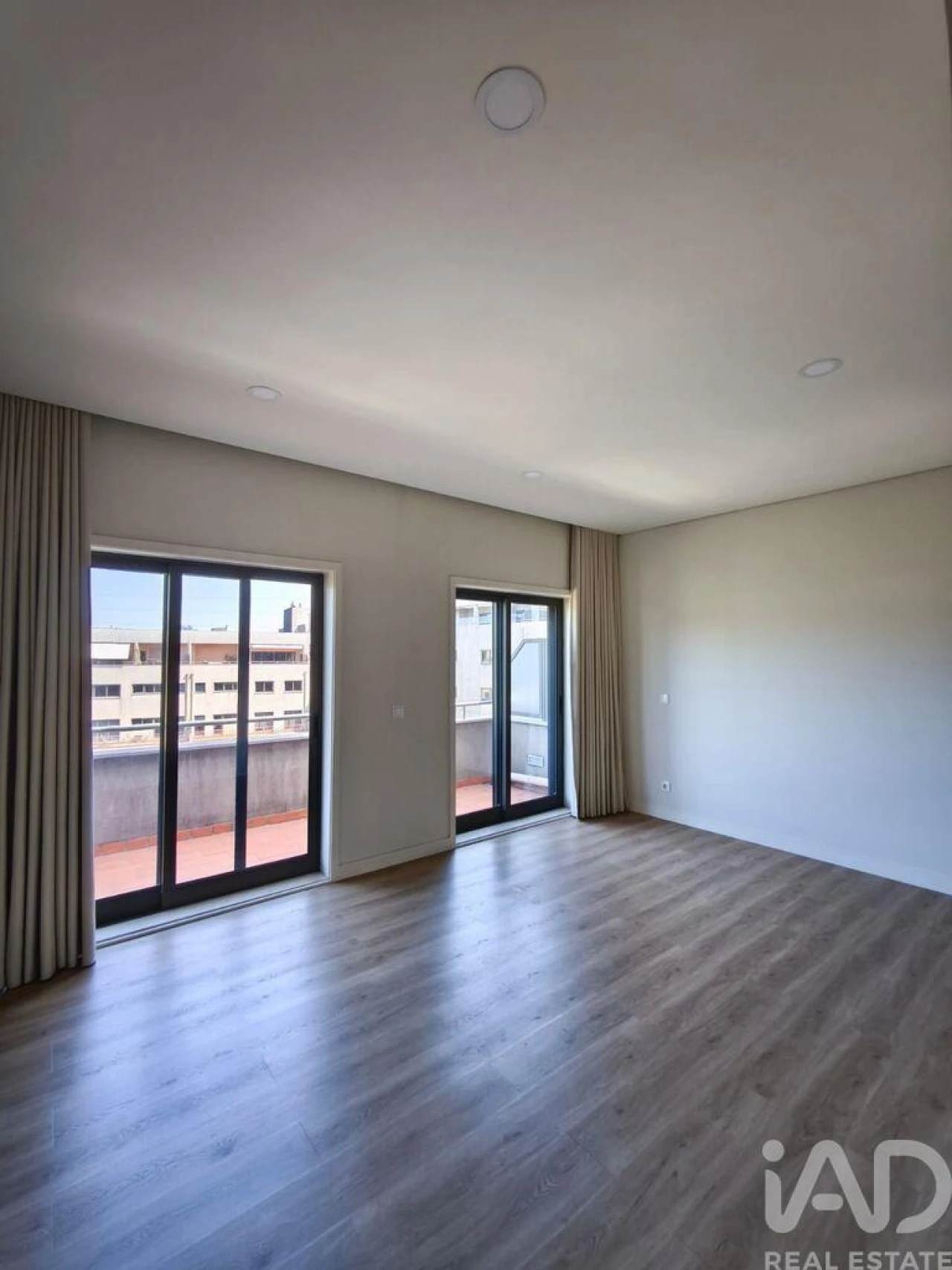 Apartamento T4 para Venda em Pedroso e Seixezelo Foto 15