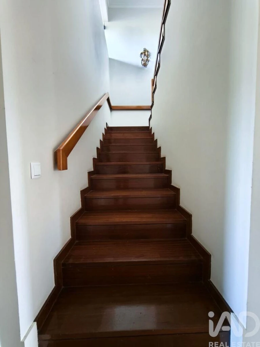 Apartamento T4 para Venda em Pedroso e Seixezelo Foto 17