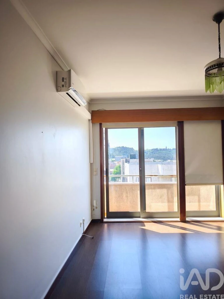 Apartamento T4 para Venda em Pedroso e Seixezelo Foto 25