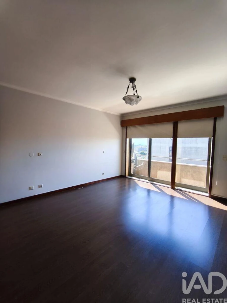 Apartamento T4 para Venda em Pedroso e Seixezelo Foto 26