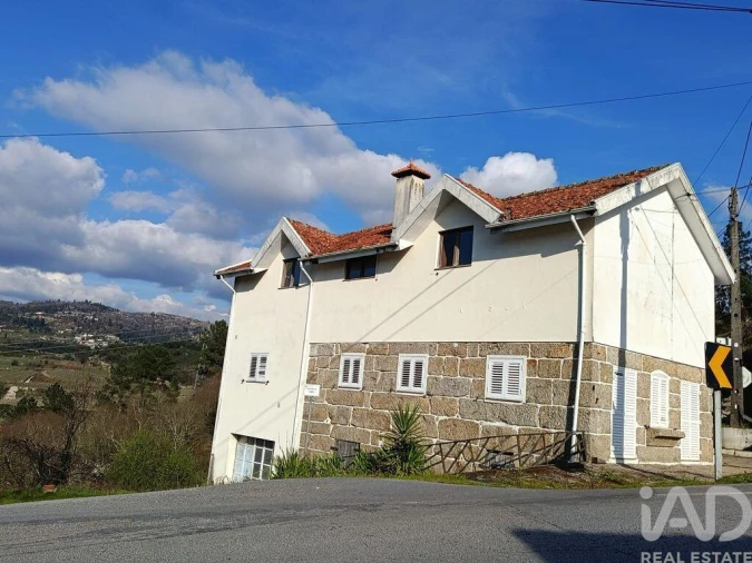 Moradia T6 para Venda em Soalhães Foto 2