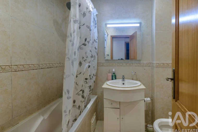 Apartamento T3 para Venda em Romeira e Várzea Foto 14