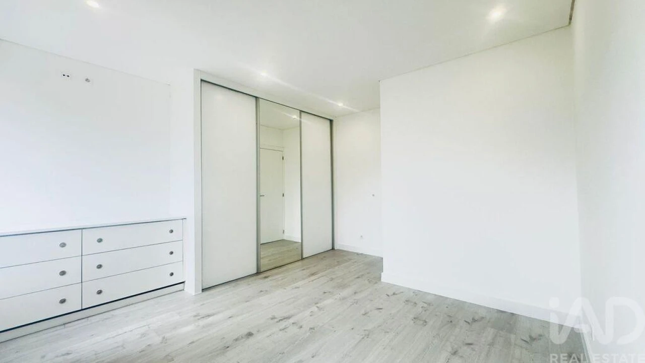 Moradia T3 para Venda em Outeiro Foto 14