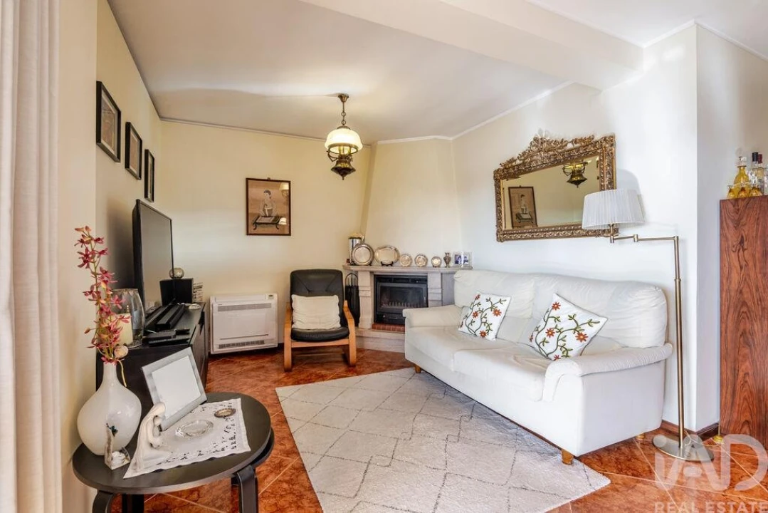 Apartamento T5 para Venda em Mafamude e Vilar do Paraíso Foto 6