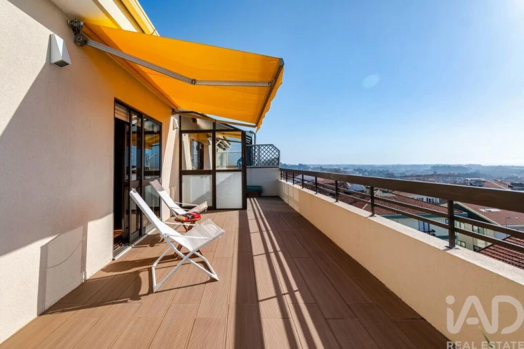 Apartamento T5 para Venda em Mafamude e Vilar do Paraíso