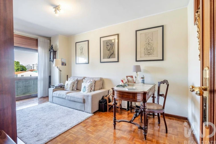 Apartamento T5 para Venda em Mafamude e Vilar do Paraíso Foto 20