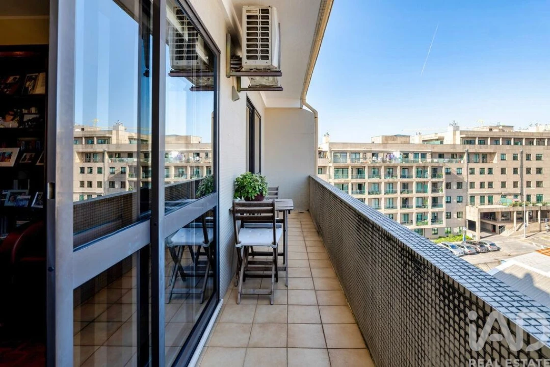 Apartamento T5 para Venda em Mafamude e Vilar do Paraíso Foto 22