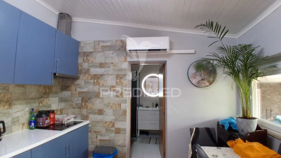 Prédio para Venda em Charneca de Caparica e Sobreda Foto 13
