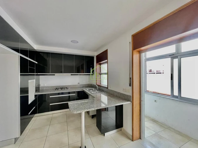 Apartamento T2 para Venda em Póvoa de Varzim, Beiriz e Argivai Foto 1