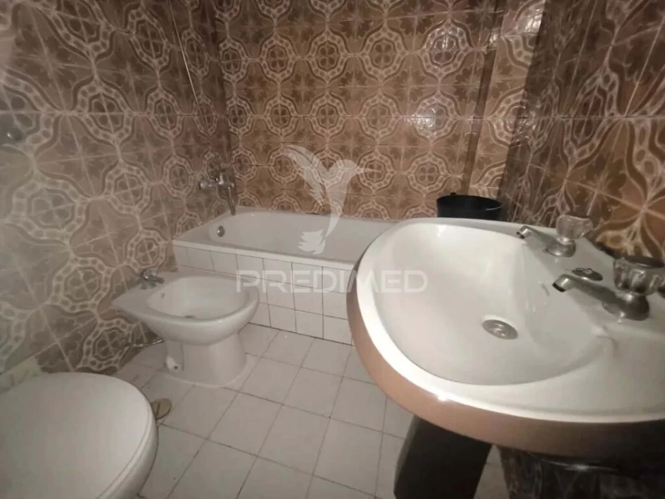 Apartamento para Venda em Alfragide Foto 9