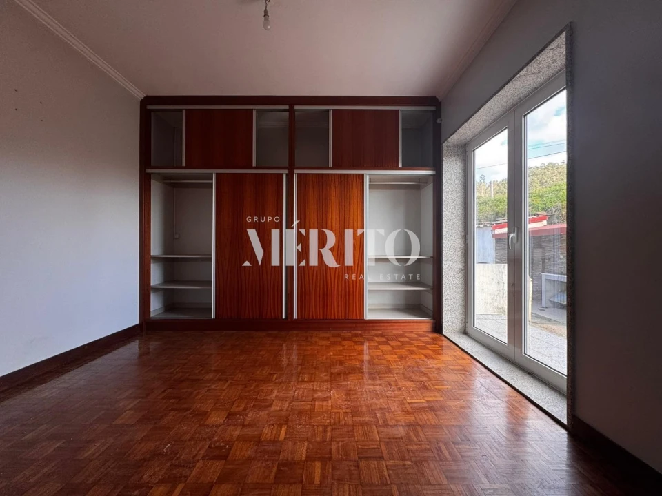 Moradia T3 para Venda em Pombeiro de Ribavizela Foto 18