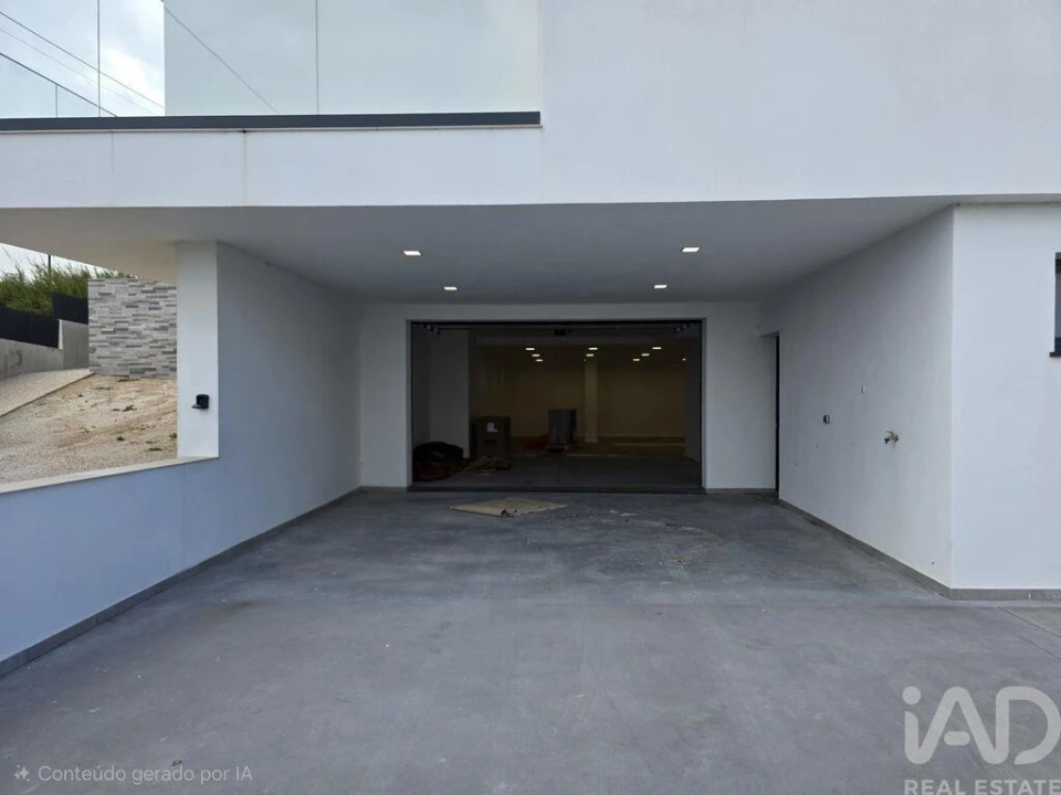 Moradia T4 para Venda em Silveira Foto 22