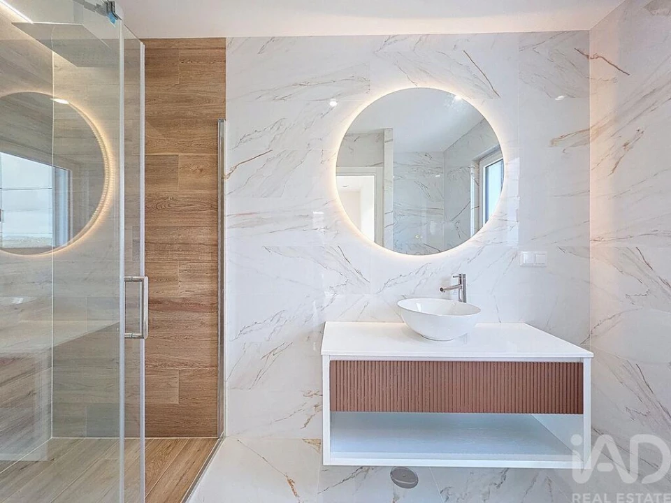 Moradia T4 para Venda em Silveira Foto 12