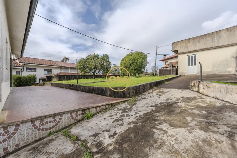 Moradia T3 para Venda em Lousado Foto 5