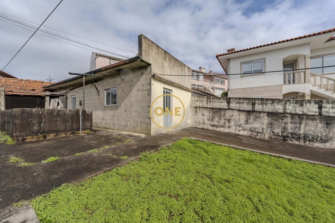 Moradia T3 para Venda em Lousado Foto 7