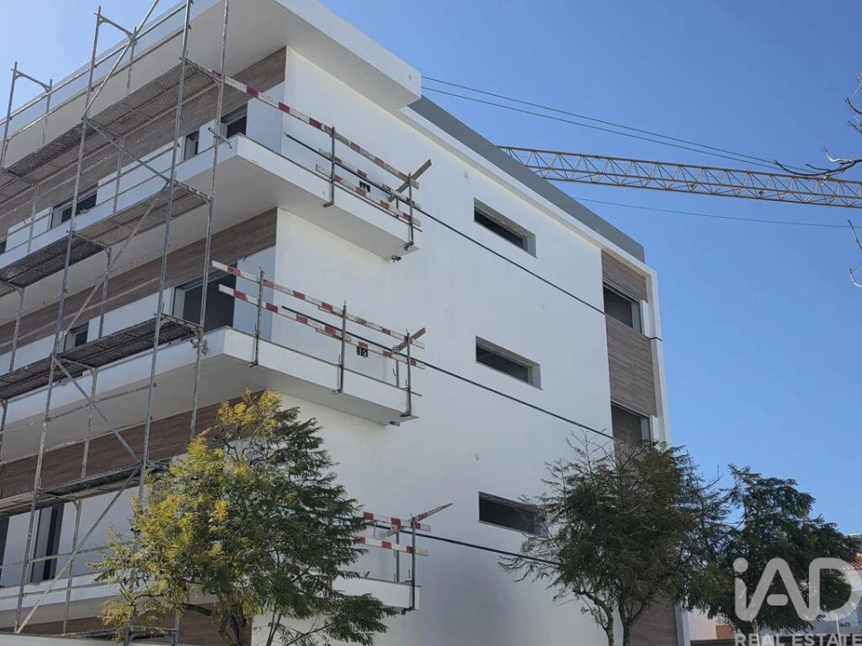 Apartamento T3 para Venda em Portimão Foto 8