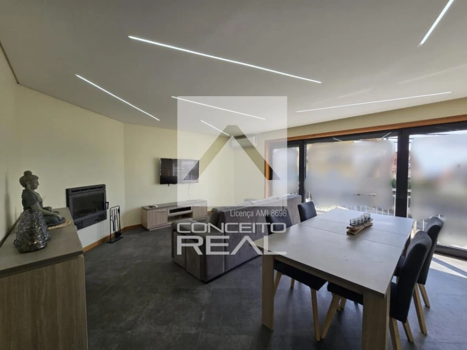 Moradia T4 para Arrendamento em Fânzeres e São Pedro da Cova Foto 6