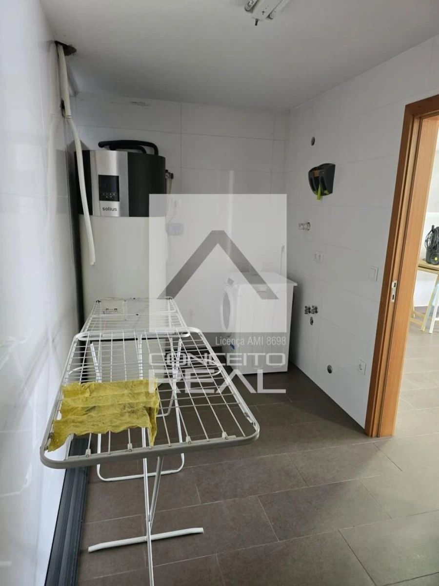 Moradia T4 para Arrendamento em Fânzeres e São Pedro da Cova Foto 31