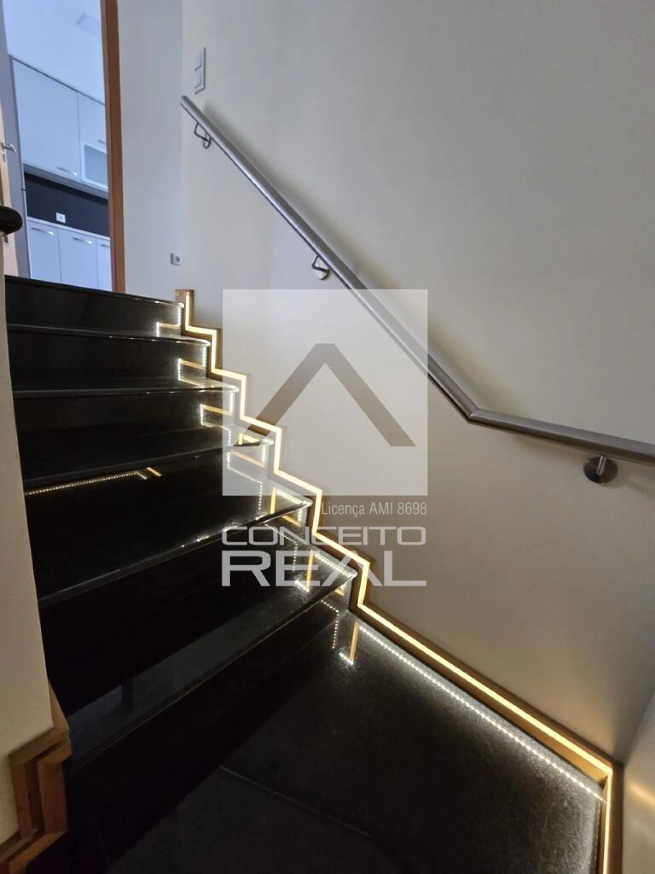 Moradia T4 para Arrendamento em Fânzeres e São Pedro da Cova Foto 9