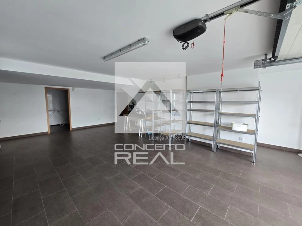 Moradia T4 para Arrendamento em Fânzeres e São Pedro da Cova Foto 34